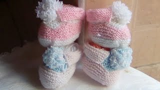 Chaussons au tricot de bébé 03 mois  chaussons de bébé au tricot pas à pas [upl. by Sinnal]