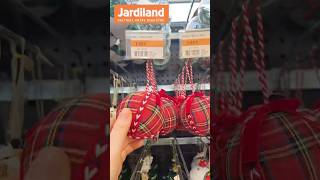 ✨jardiland arrivage noël christmas couronne pin tartan rouge christmasdecor gnome cloche [upl. by Eneroc]