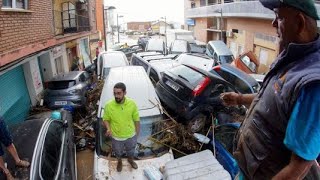 Espagne  après les scènes apocalyptiques proche de Valence des habitants totalement sous le choc [upl. by Sayles912]