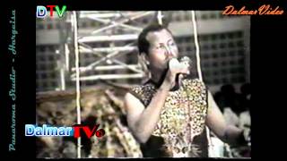 Xasan Adan Samatar  Heesta Baladwayn Live Garoonka Kubada Shabaga ee Muqdisho [upl. by Biddle]