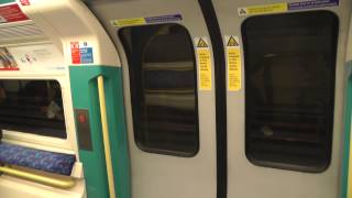 HD Passing through the temporarily closed Bond Street on the Jubilee Line 220814 [upl. by Oinigih371]