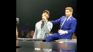 Michael Bublé blown away by fan singing at concert MUST WATCH [upl. by Uriel]