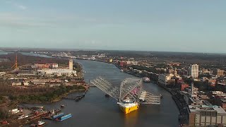 BigLift Baffin ship carries giant cranes into Savannah [upl. by Benedetto]