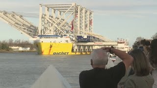 BigLift Baffin ship carries giant cranes into Savannah [upl. by Ilahsiav]