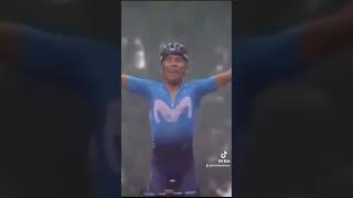 NAIRO QUINTANA es tumbado 🚀 por un aficionado y GANA ETAPA [upl. by Caryn]