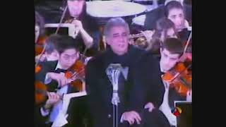 Plácido Domingo cantando el Himno del Centenario del Real Madrid [upl. by Attelra]