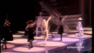 SYLVIE VARTAN OVATIONNEE quotENOUGH IS ENOUGHquot PALAIS DES SPORTS 81 STEREO [upl. by Oirogerg67]