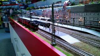 Modelleisenbahnanlage mit 3 Spurweiten  N  H0  Spur 1  im MSL Bremen [upl. by Jansen]