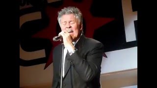 Paul Young  Love Of The Common People Live  Scandiano RE 8416 2 [upl. by Einnus]