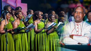 Chorale Christus Regnat yaririmbye Mana IdukundaAbakristu bizihiwe mu kwizihiza PasikaBk Arena [upl. by Eilrebma]