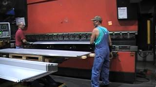 242 Ton Amada HFE2204S Hydraulic Press Brake [upl. by Annwahs18]