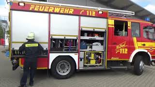 Holzhütte brennt Jugendfeuerwehr Hofheim Taunus löscht eine kleine brennende Hütte [upl. by Kasper560]