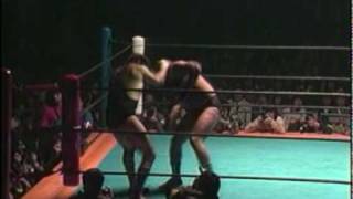 Dutch Mantell vs Akira Maeda UWF April 11th 1984 [upl. by Oirramed]