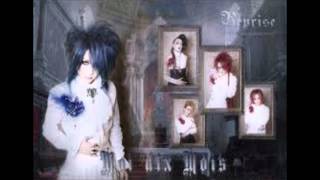 Moi dix Mois  Je laime [upl. by Rudin598]