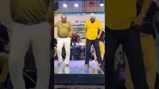 Ancien Conseiller de Felix Tshisekedi exibe les pas de danse au coter de Fally Ipupa [upl. by Yenaffit]