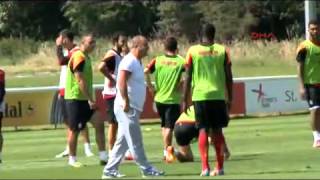 Drogba ve Terim idmana damga vurdu  Fatih Terim Drogba Antreman [upl. by Oirobil]