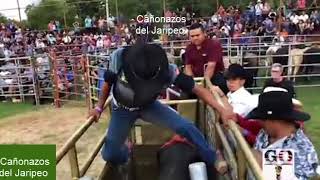 Memo Ocampo Insulta a Jinete Hace Bien o Mal Rancho los Destructores 2018 [upl. by Iadrahc582]