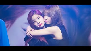 DahMo Dahyun and Momo moments that happened years ago [upl. by Zile]