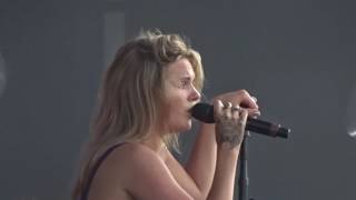 Tove Lo  Habits  Lollapalooza 2017  Chicago IL  08062017 [upl. by Mallen]