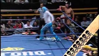 Top 10 Momentos Dramáticos de la lucha libre en el 2012 [upl. by Anaiuq]