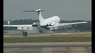 RAF VC10 C1K tanker TampG at RAF Mildenhall 16092011 [upl. by Oberg]