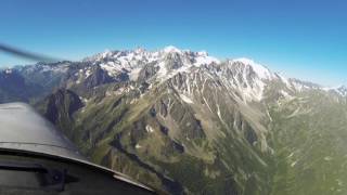 Les Alpes vues du ciel le 18 juillet 2016 [upl. by Nueoras]