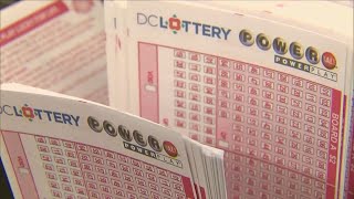 1 lucky Powerball lottery ticket hits 13 billion jackpot in delayed drawing [upl. by Nylynnej]