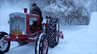 Valmet 565 tractor on snow removal in Joensuu Finland [upl. by Demahum]