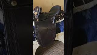 James Saddlery Australian Saddle Santa Traditional [upl. by Ladonna145]