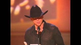 Kenny Chesney Wins Entertainer of the Year  ACM Awards 2006 [upl. by Calbert]