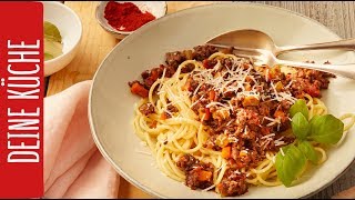 Spaghetti Bolognese  Italienisch genießen  REWE Deine Küche [upl. by Tedman]