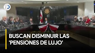 Pensiones de lujo consumen el 11 por ciento de presupuesto [upl. by Gninnahc]