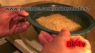 How To Make Top Ramen Noodles In the Microwave 2010 [upl. by Durham]