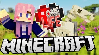 Evil Chickens Attack  Ep 1  Minecraft One Life [upl. by Reisman]