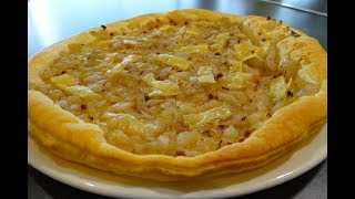 TARTE FINE AUX OIGNONS DE ROSCOFF [upl. by Eecal]