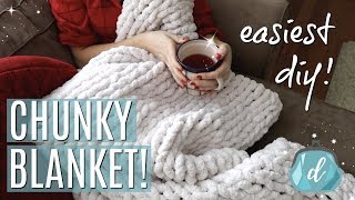 DIY GIANT CHUNKY BLANKET easiest budget gift idea [upl. by Idnor]