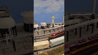 Amazing HO trackside refinery and Wisconsin Central SD45 trains meet modeltrains hobby shorts [upl. by Grubman]