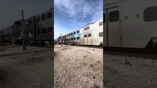 Inbound Metra train arriving in Mokena Illinois [upl. by Leontina]