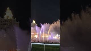 遼寧省大連星海廣場音樂噴泉，搭配外國民歌。The musical fountain in Xinghai Square Dalian is accompanied by foreign folk [upl. by Emili]