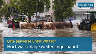 Die Hochwasserlage in Süddeutschland ist weiterhin angespannt [upl. by Howey]