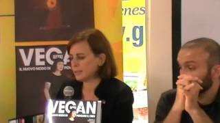 Nuova rivista Vegan Italy la direttrice Valentina Sonzogni [upl. by Helga]