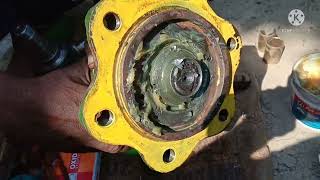 John Deere 5038d centerpin hosing arm saft repairing and aseymbl wheel hub bearing and seel aseymbl [upl. by Riamo543]