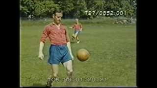 Fotbollslandslaget tränar 1958 [upl. by Anerom]