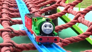 Thomas Plarail ☆ I made a course on the playground equipment in the park and played [upl. by Noelopan669]