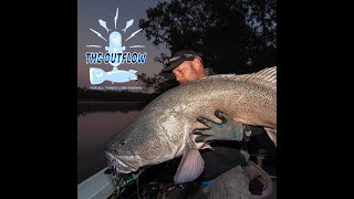 Murray Cod Fishing with Ray Clifford around Echuca [upl. by Jelena71]