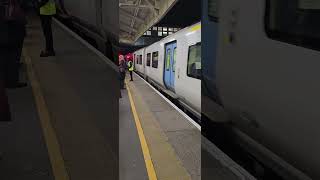 MY TRAIN TO LONDON BLACKFRIARS ARRIVING INTO WIMBLEDON CLASS 700 3RD DECEMBER 2O24 [upl. by Amal363]