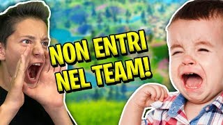 BIMBO PIANGE perchè NON SUPERA il PROVINO per il TEAM 😂 DIVERTENTE  FORTNITE ITA [upl. by Avuha885]