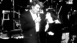 A quoi ça sert lamour  Mireille Mathieu et Johnny Hallyday [upl. by Nauq]