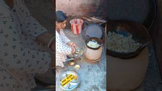 Lau diye masoor dal recipe youtubeshorts viralshort villagetraditionallife trending [upl. by Yarw]