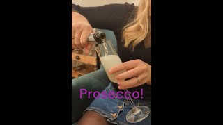 Prosecco time  Comebackwithwine [upl. by Pagas]